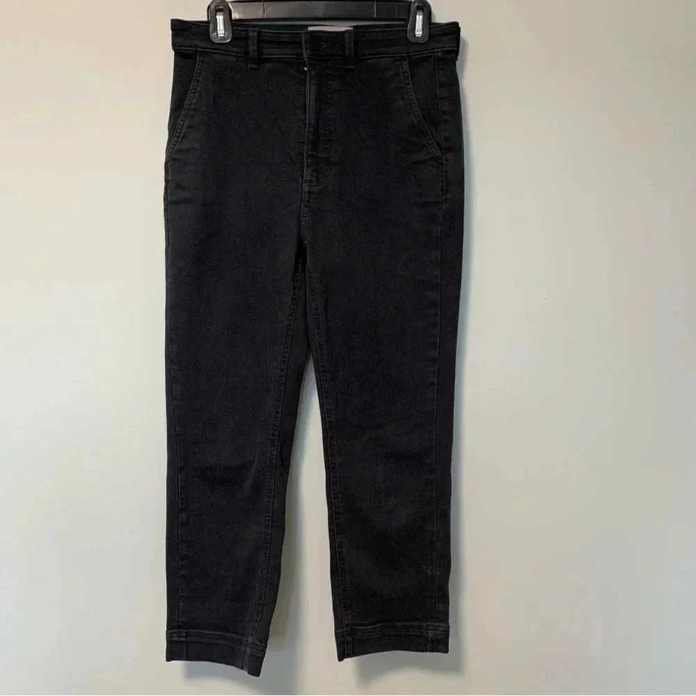 Everlane colombo Sri lanka black slim leg crop jeans